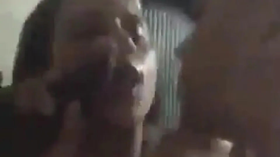 Straight guy tries cock in a threesome - ThisVid.com