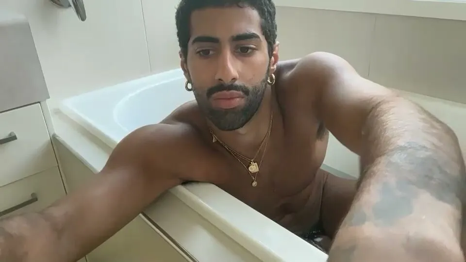 Straight Hairy Sri-Lanken Aussie Sebastian - ThisVid.com