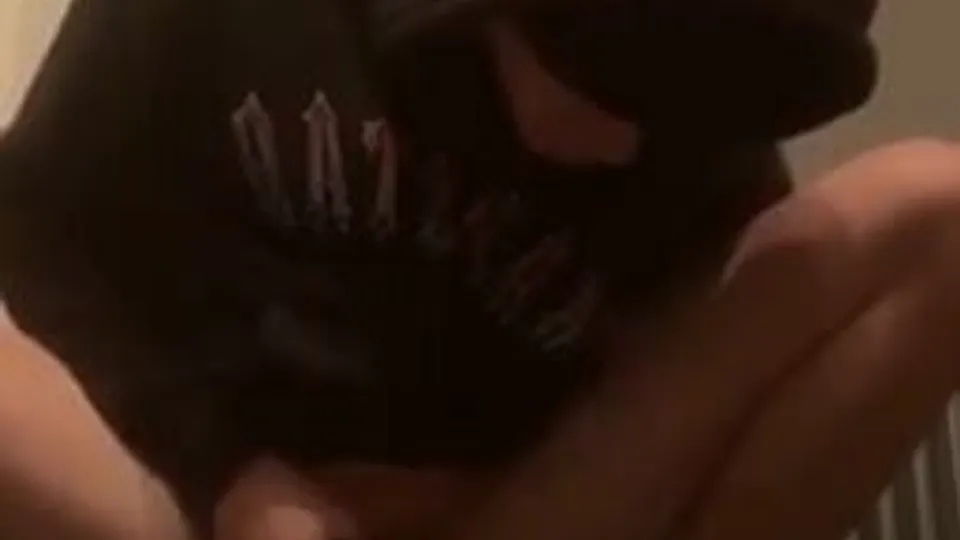 Straight hoodie rides dildo - ThisVid.com