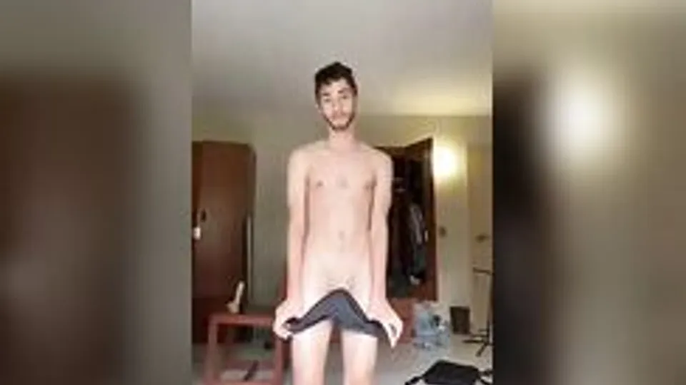 Straight shows his virgin ass