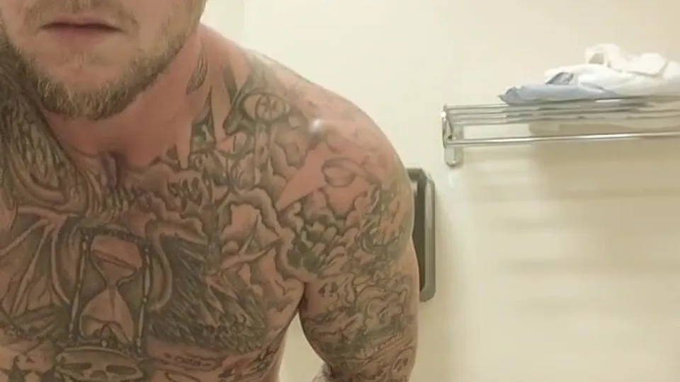 Straight Tatted Blonde Redneck (in Hospital Room) - ThisVid.com