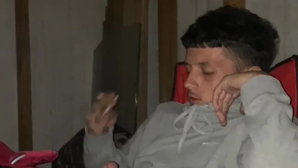 Straight White Boy Gets Sucked By Gay in Wig - ThisVid.com