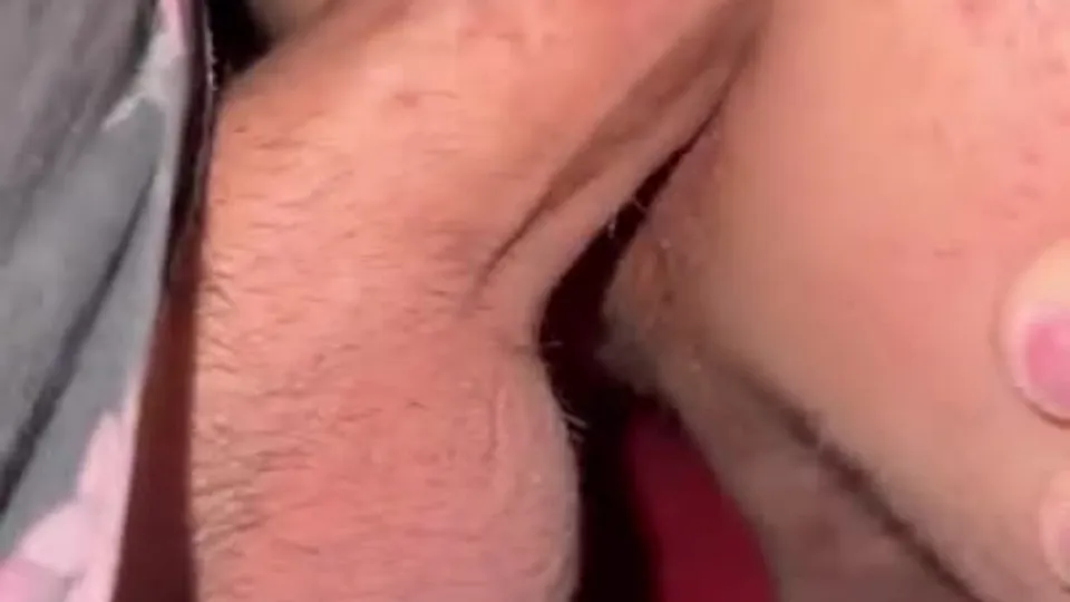 Straight XXL Lad fuck a load in