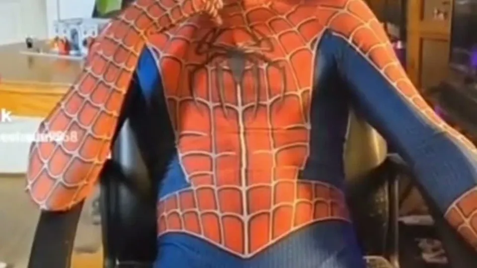 Streamer's Accidental Cumshot in Spiderman Costume