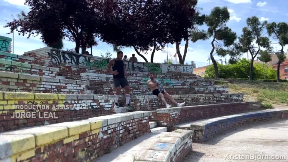STREET PICKUP - Max Hilton & Lucio Saints.mp4