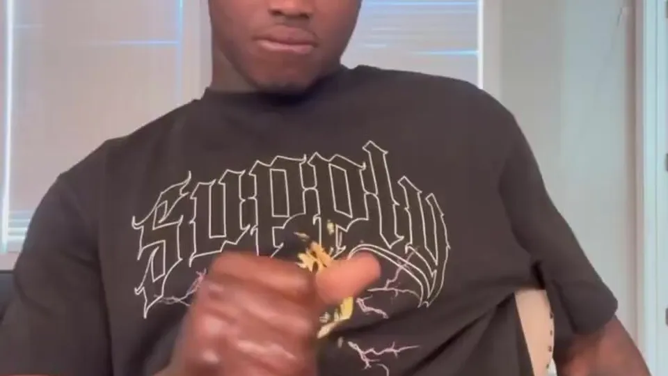 Stroking his black pole - ThisVid.com