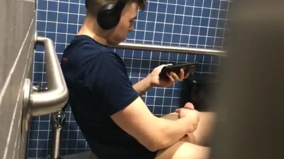 Stroking his fat cock in public toilet - Spycamfromguys, hidden cams spying on men