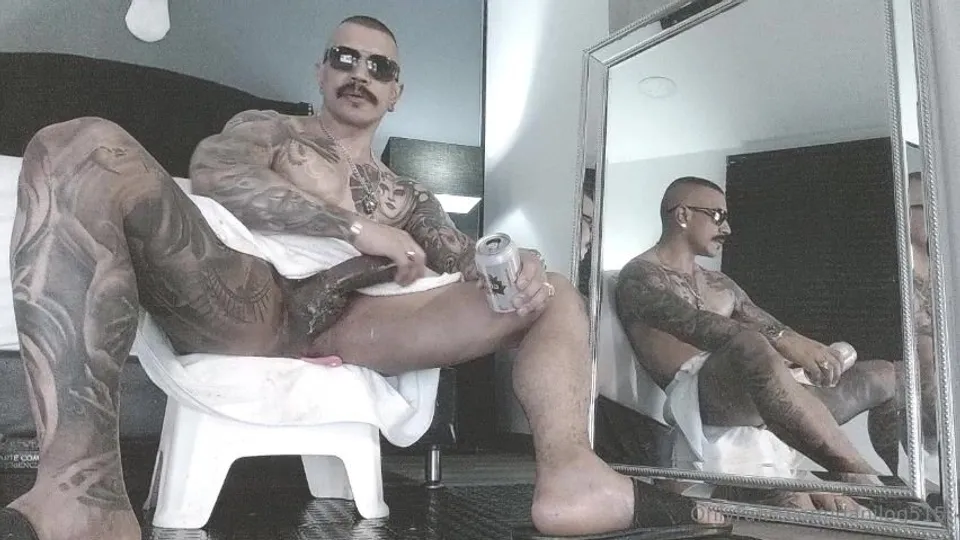 Stroking in the Mirror