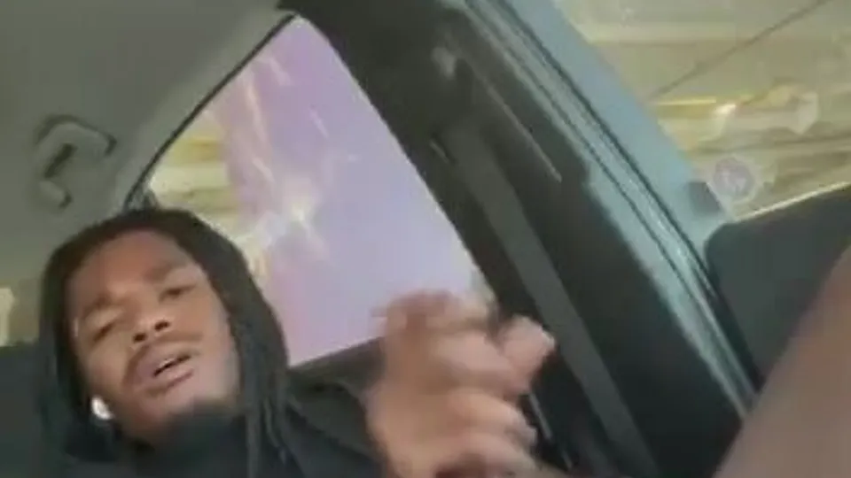 Stroking that huge black dick in the car - ThisVid.com