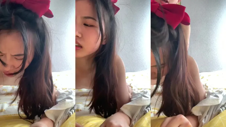 Such a cute girl was fucked from behind by her boyfriend 