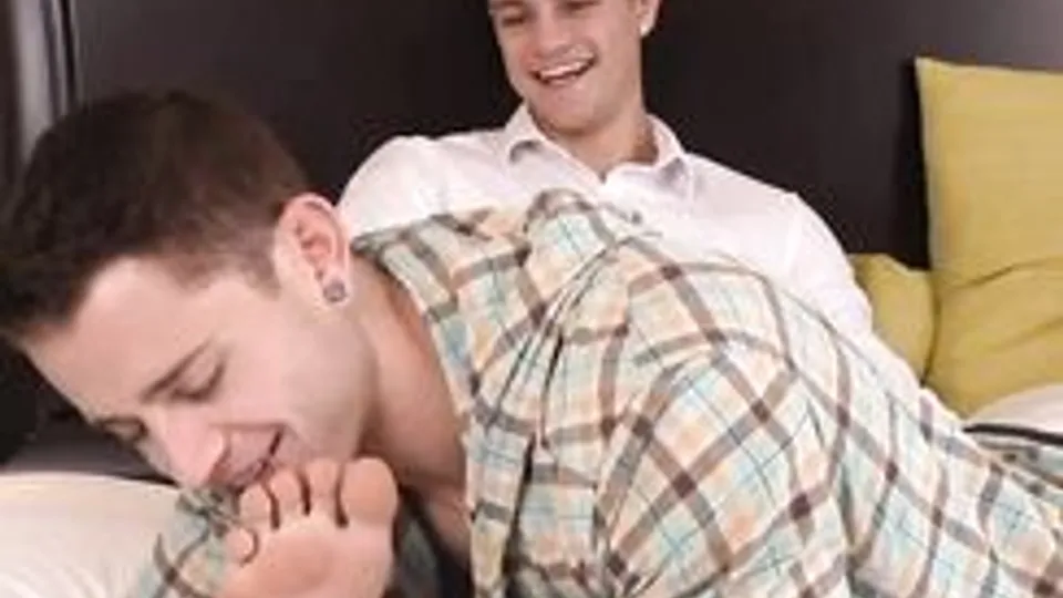 Twink House: Boys Masturbate and Fuck