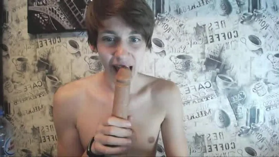 Twink Jerks Off and Cums