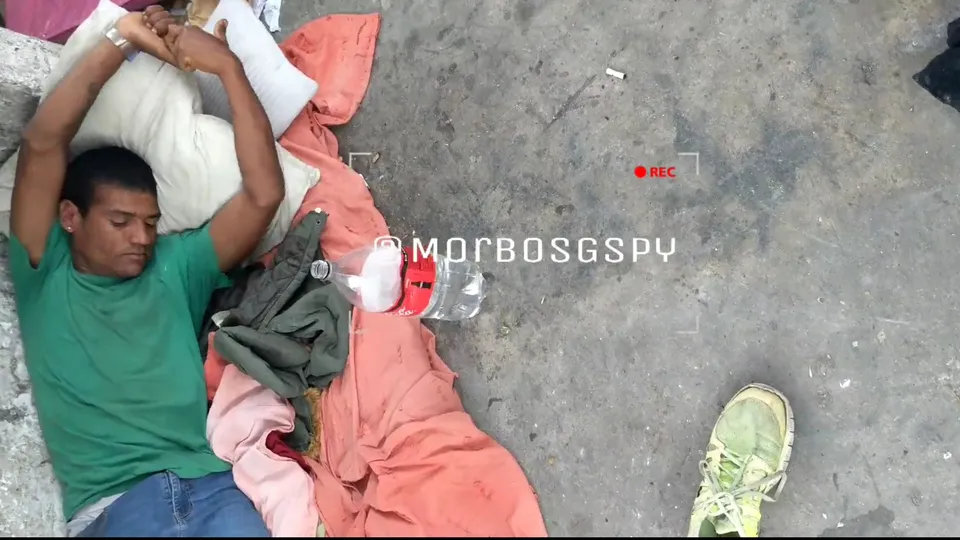 Suck young black homeless on the street - ThisVid.com