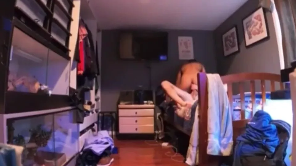 Sucking businessman's dick - ThisVid.com