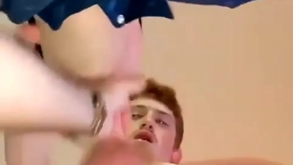Sucking ginger dick - ThisVid.com