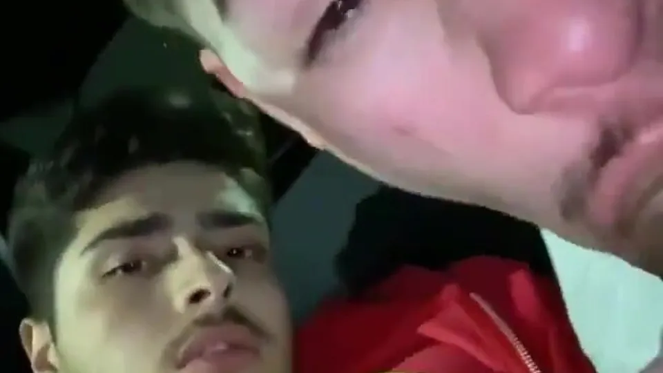 Sucking in the car - video 4 - ThisVid.com