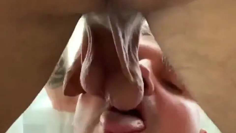 Sucking on guy musty balls after gym - ThisVid.com