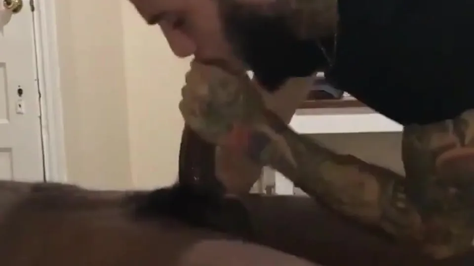 Sucking - video 77 - ThisVid.com