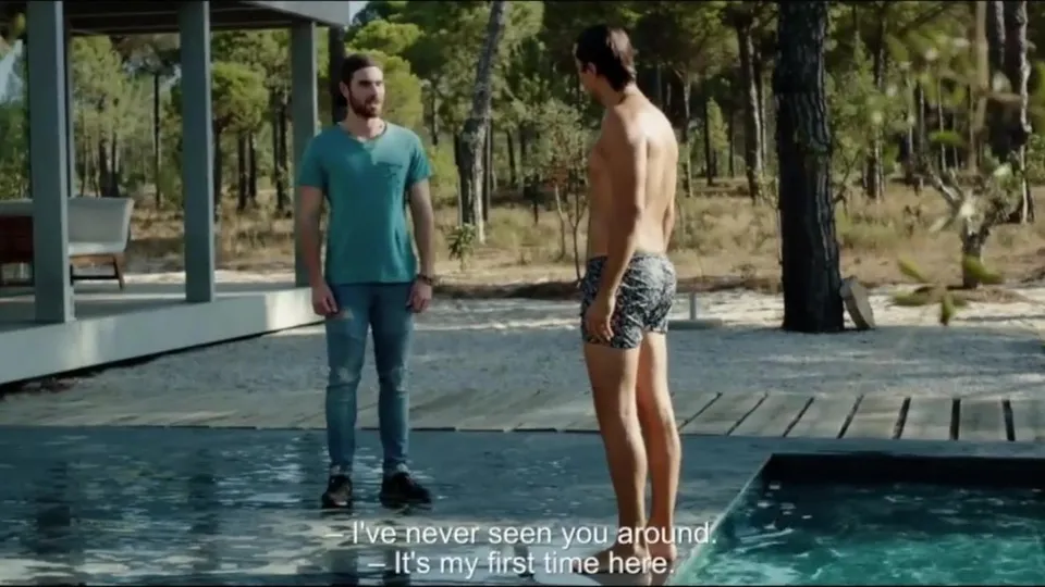 Sunburn (Golpe De Sol) Sex Scene - ThisVid.com
