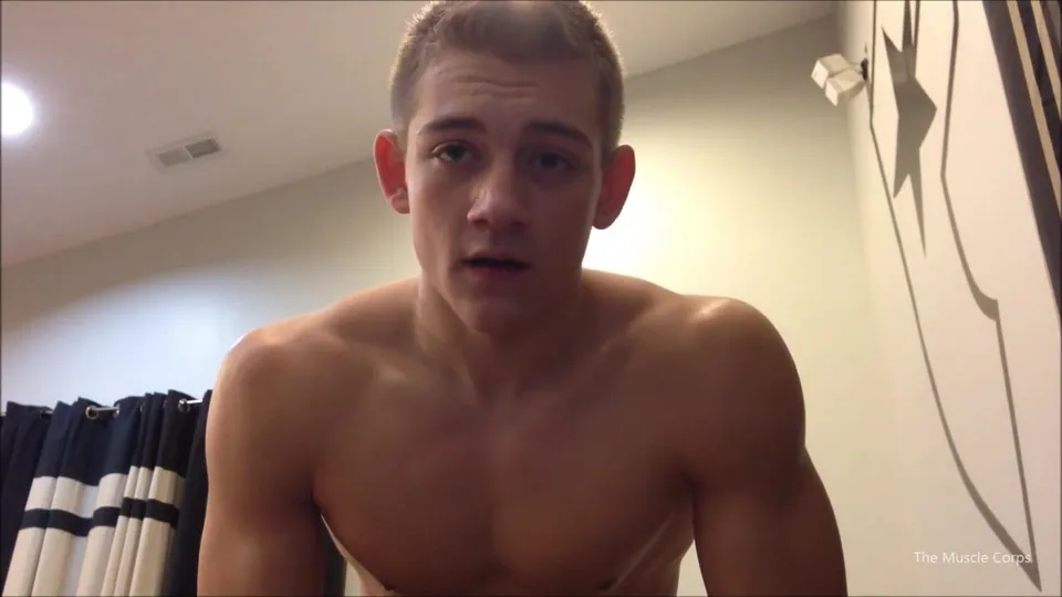 Super Cute And Hot Young Muscle Hunk 1 - ThisVid.com