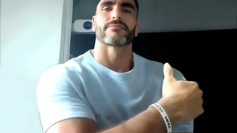 Super Handsome Daddy Loves Jacking Off - ThisVid.com