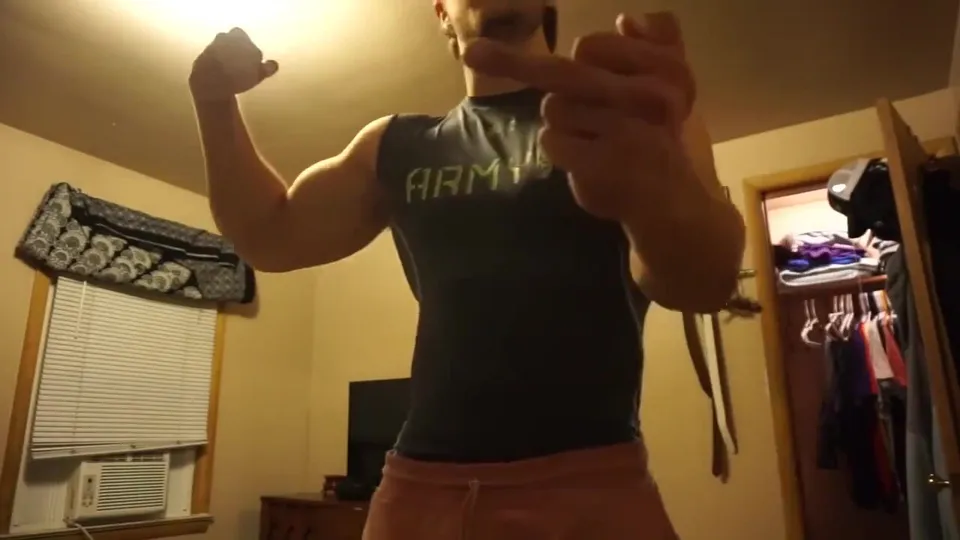 Super hot alpha master flexes and humiliates - ThisVid.com