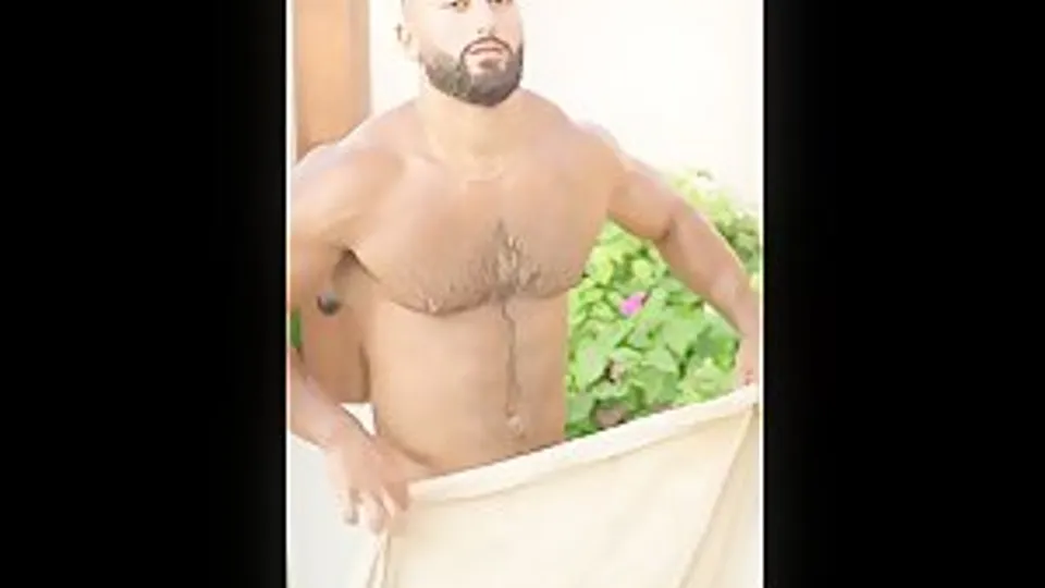 Super Hot Muscle Arab Jerking & Cum