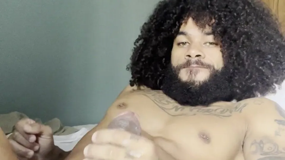 SUPER HOT vers BIG BLACK COCK cought masturbating off