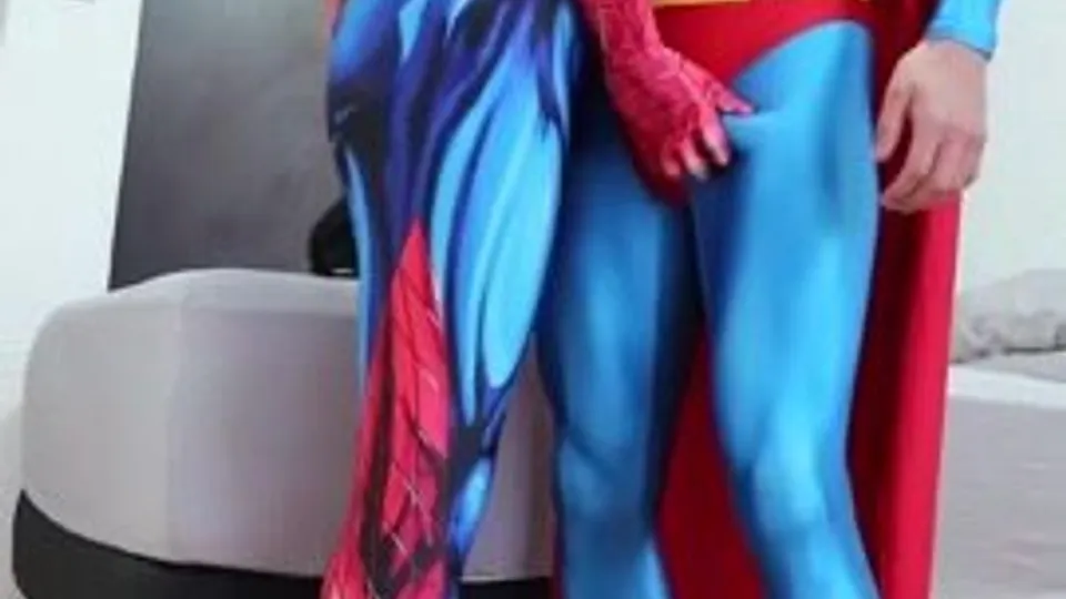 Superman spiderman - ThisVid.com