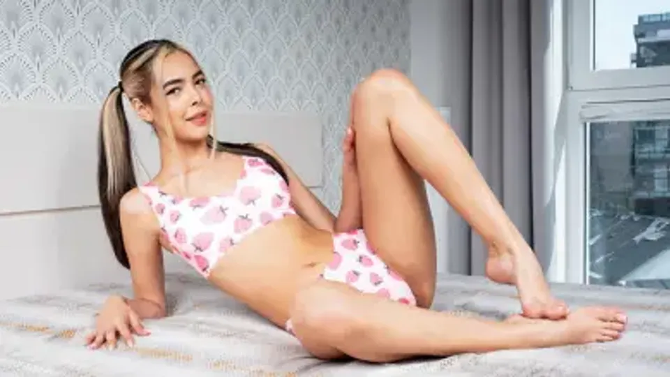 Sweet Strawberry on PornDoe.com