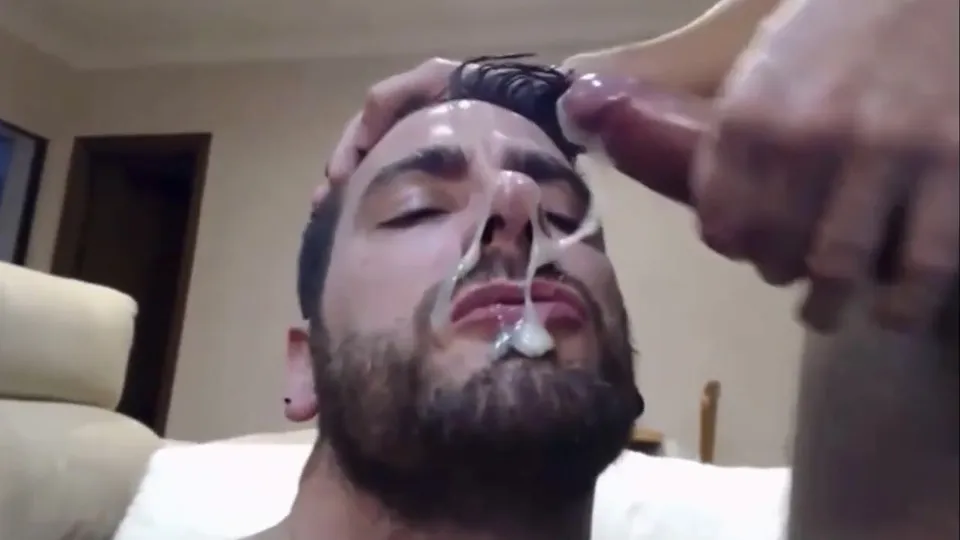 Takes a huge load on his face from a huge cock - ThisVid.com