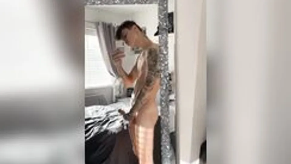 Tatoo Twink Is Cumming @ The Mirror  OF4KK478