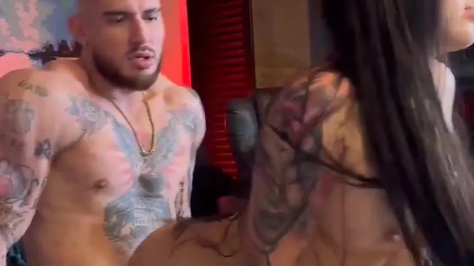 Tatted papi. - ThisVid.com