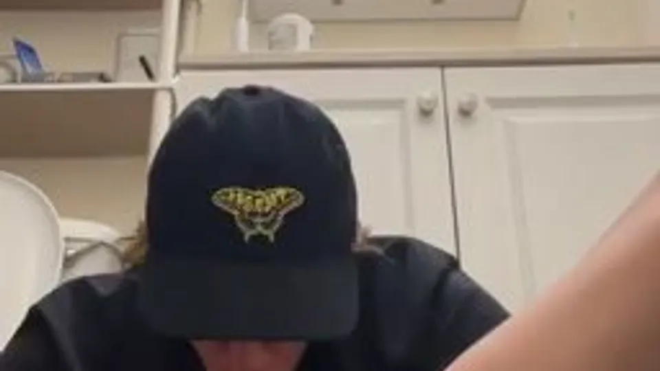 Tatted Self Sucker - ThisVid.com