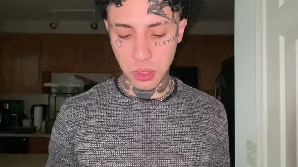 Tattoed boy stroking his monster and cum - ThisVid.com