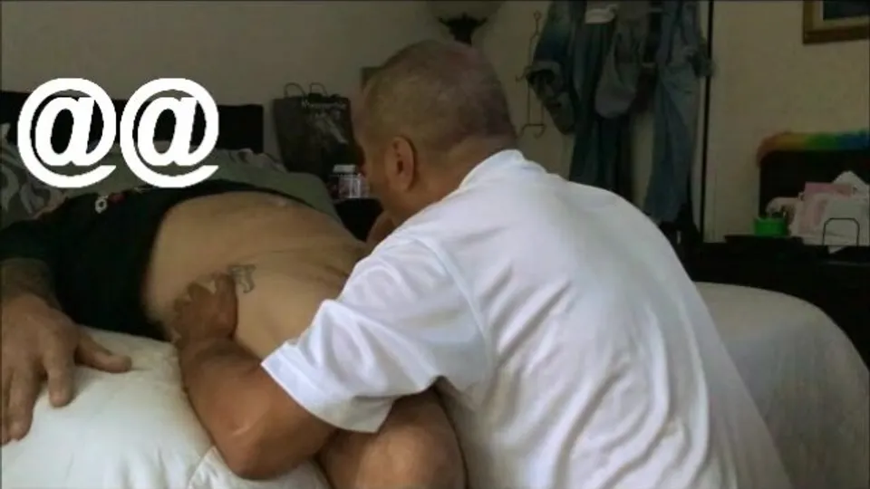 Tattoo'd dad gets fucked - ThisVid.com