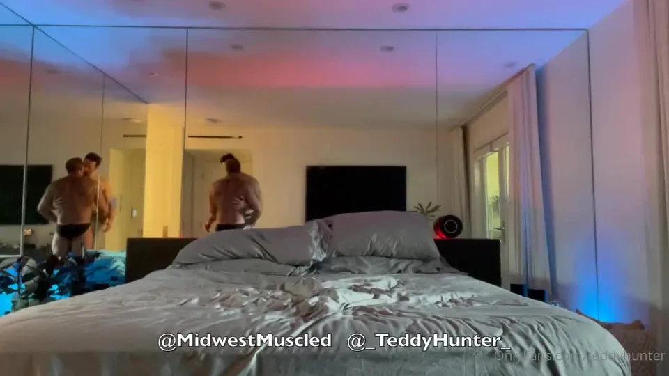 Teddy Hunter & Midwest Muscled.mp4