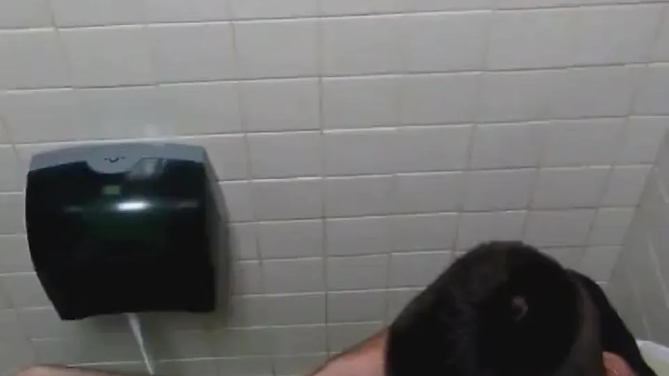 Teen big cock handjob - video 3 - ThisVid.com