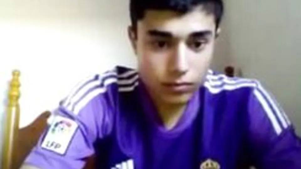 Teen boy cums and eats it