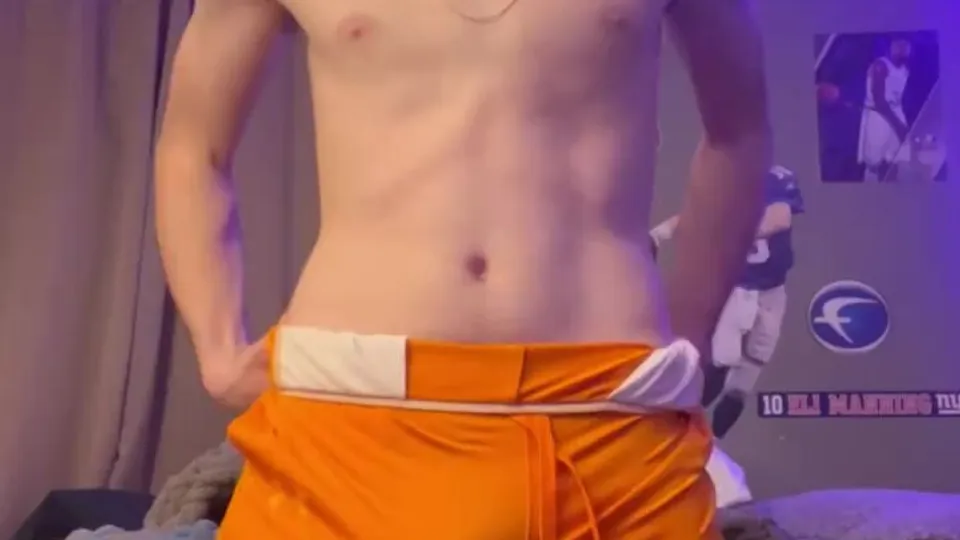 TEEN FLEXING 5 - video 2 - ThisVid.com