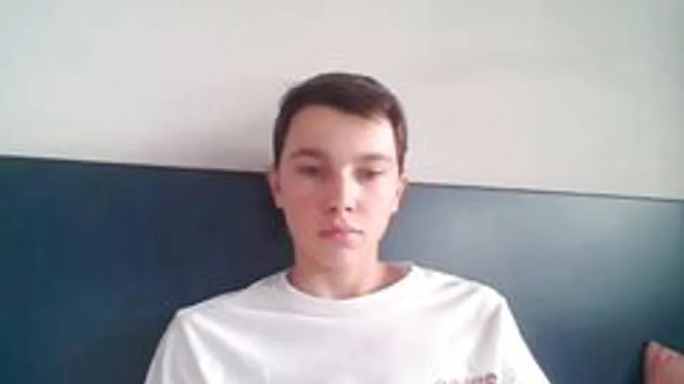 Teen Gets Interrupted While Wanking