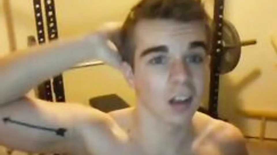 Teen Solo Masturbation Show