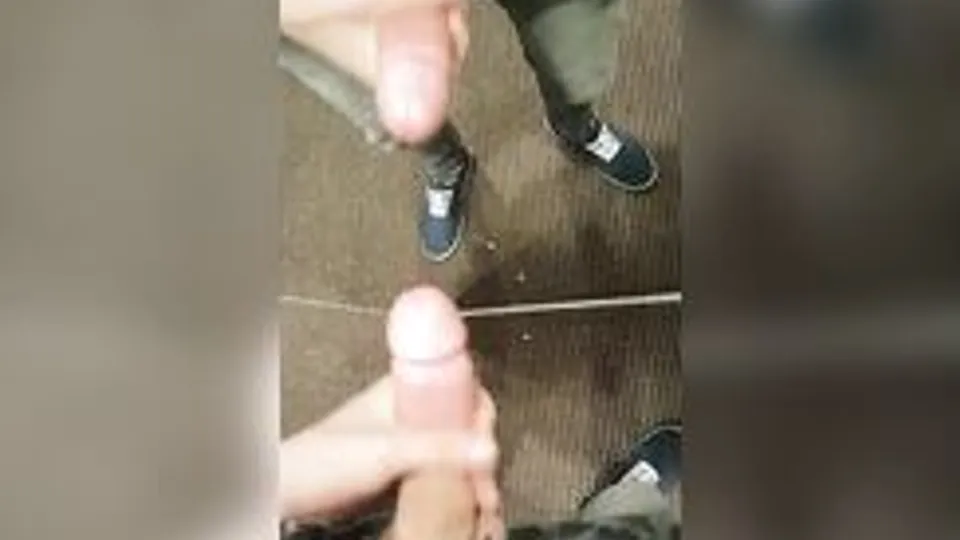 teen jerks off cum☆