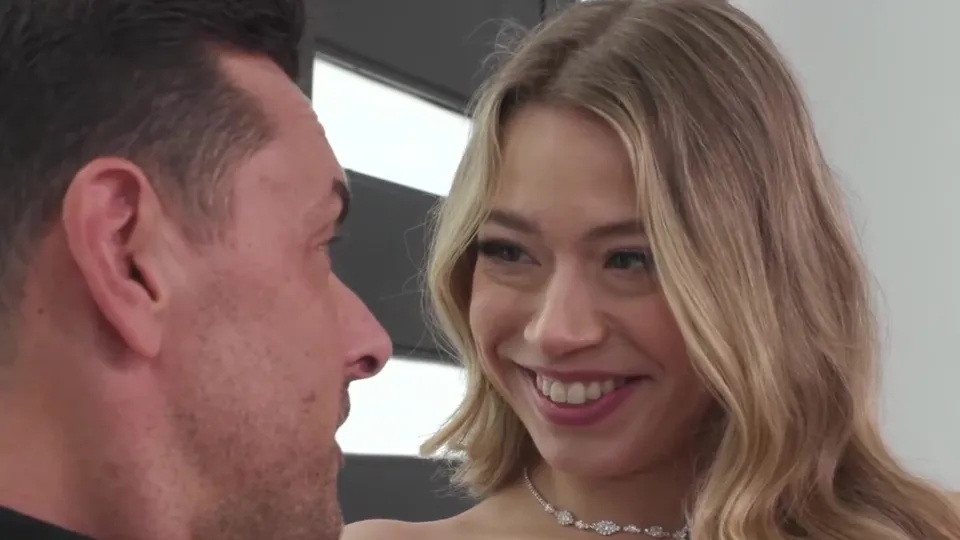 Teen squirts then creampied by sugardad
