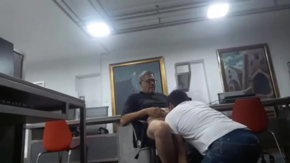Teen sucking old man - ThisVid.com