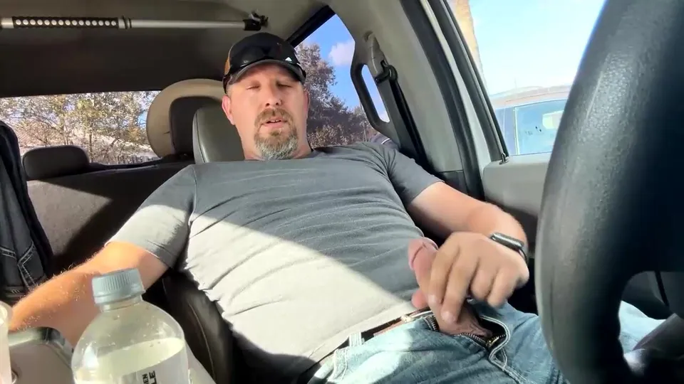 Texas Daddy Jerks Off His Cock In The Car - ThisVid.com