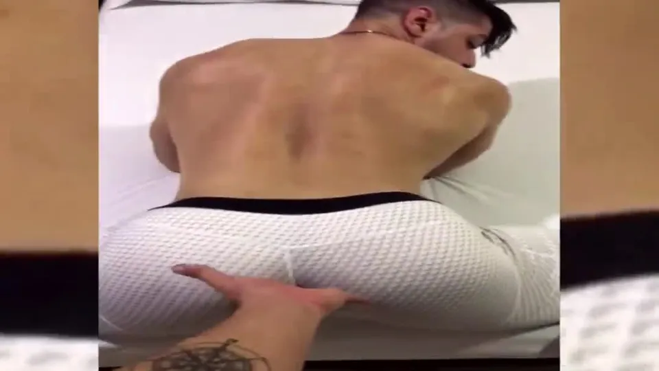 Th4yler Sexy Big Bubble Butt Muscle Horny Stud Gets Fucked Hard In The Ass (1).mp4