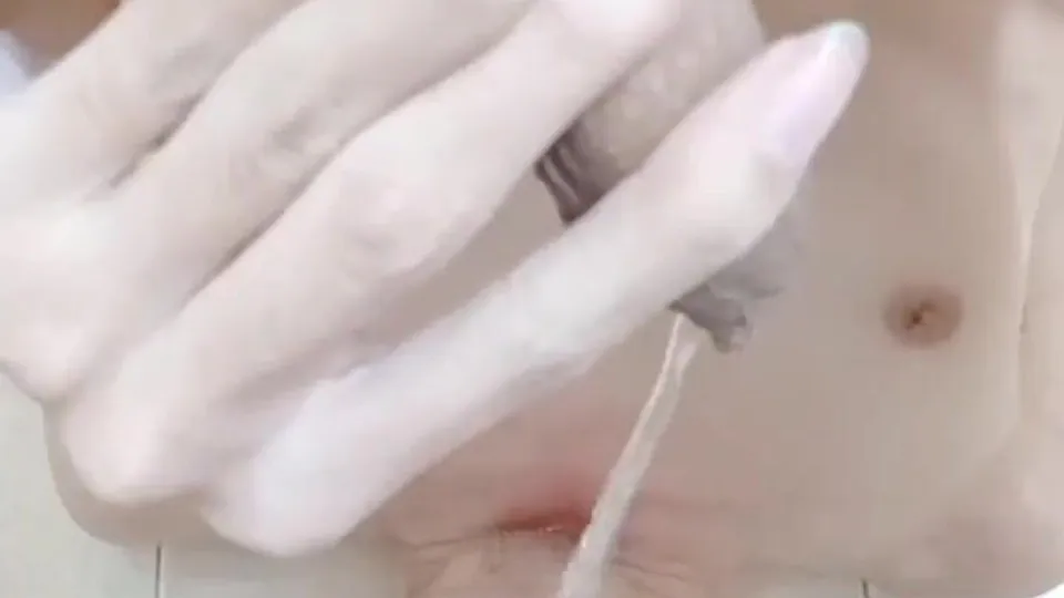 Thai boy covers himself in piss