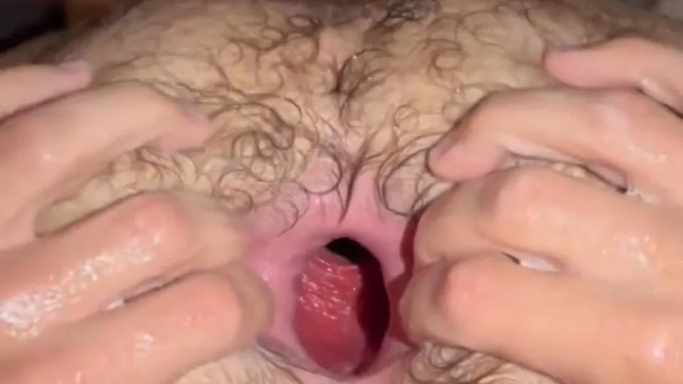 “that is a deep hole” - ThisVid.com