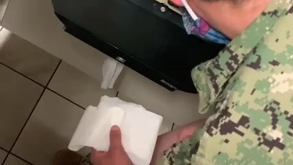 The armyman finishes - ThisVid.com